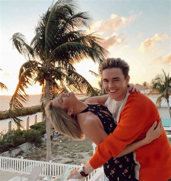 Who is Jesse McCartney Dating Now?