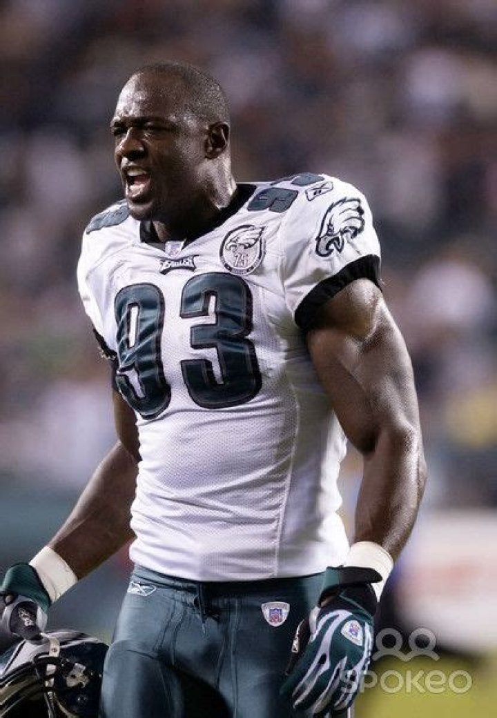 Who is Jevon Kearse Dating Now