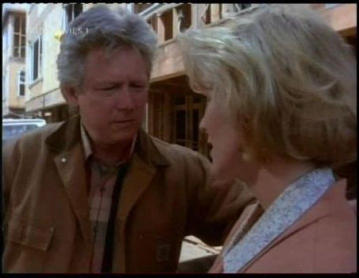 Who is Joanna Kerns Dating Now?