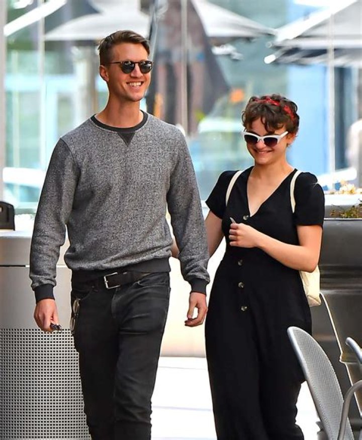 Who is Joey King Dating Now?