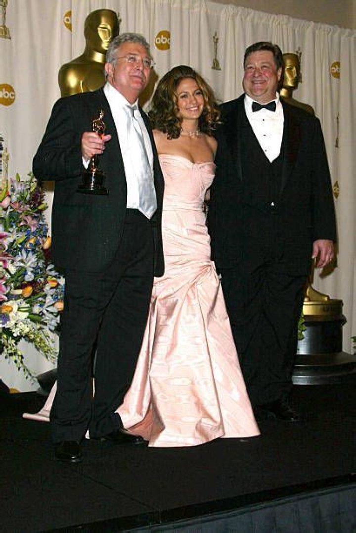 Who is John Goodman Dating Now