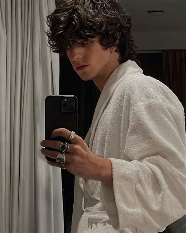 Who is John Supnik Dating Now?