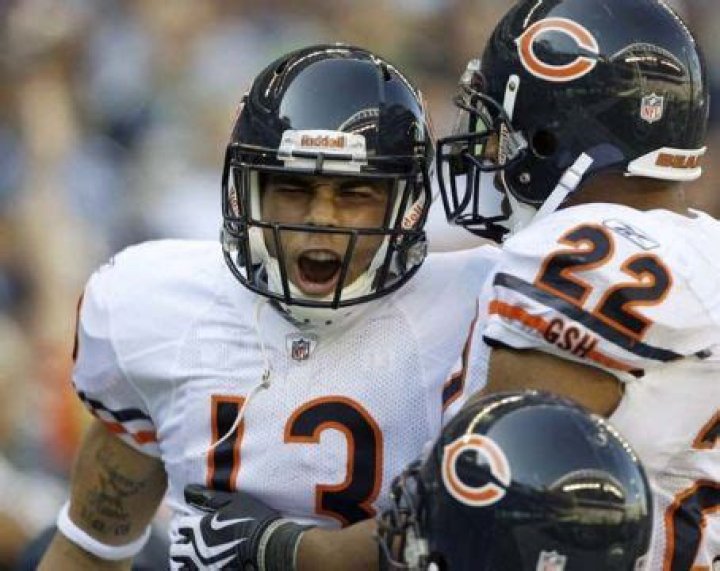 Who is Johnny Knox Dating Now