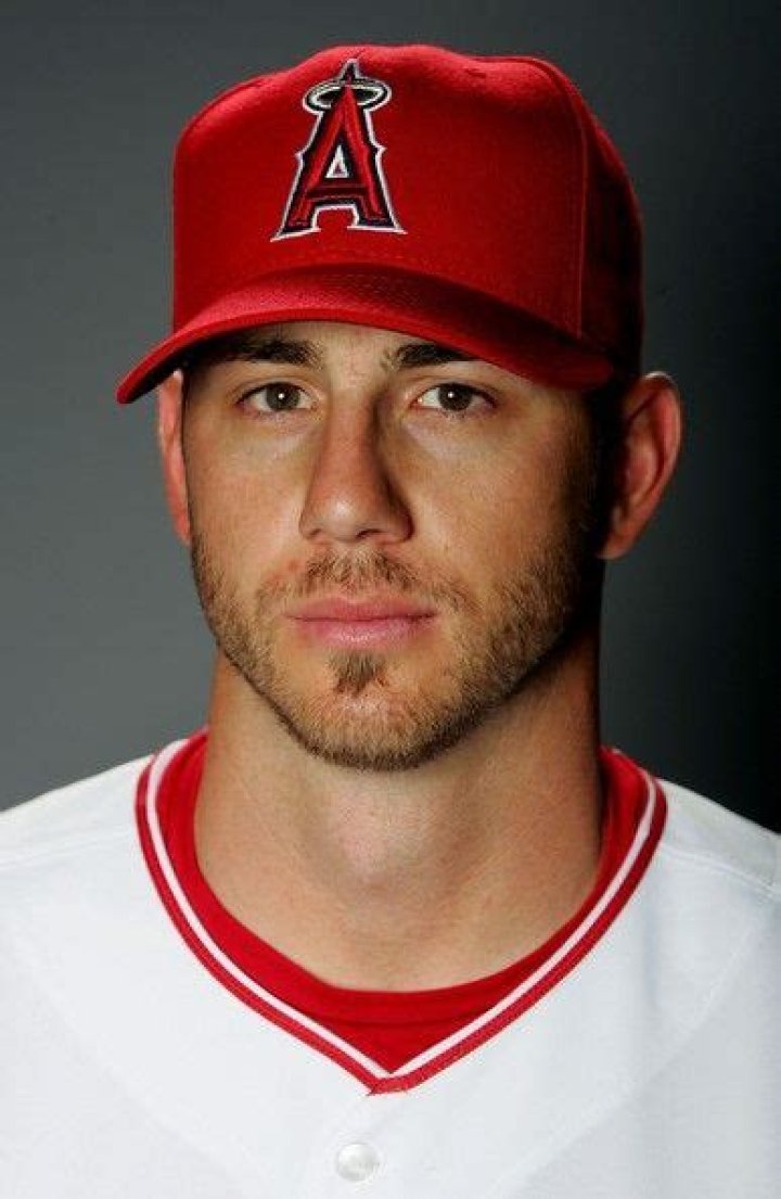 Who is Jon Garland Dating Now?