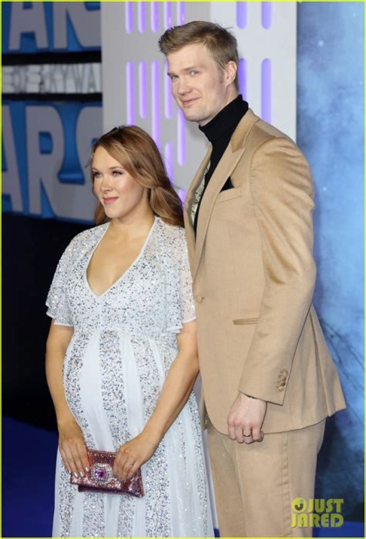 Who is Joonas Suotamo Dating Now?