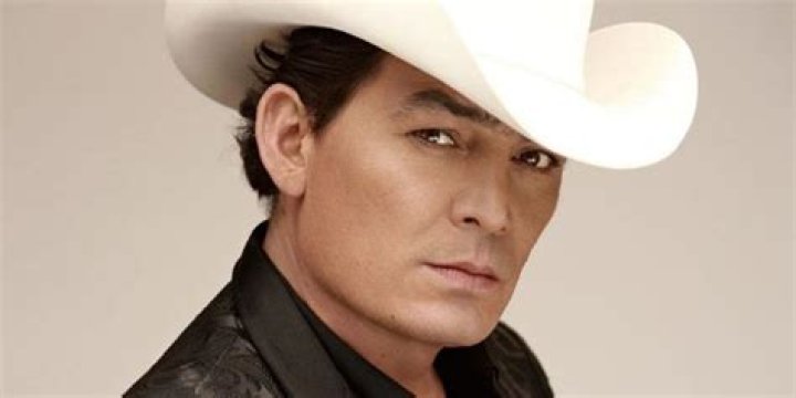 Who is Jose Manuel Figueroa Dating Now