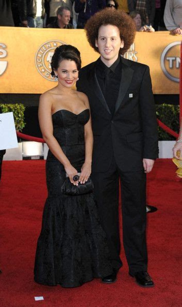 Who is Josh Sussman Dating Now?