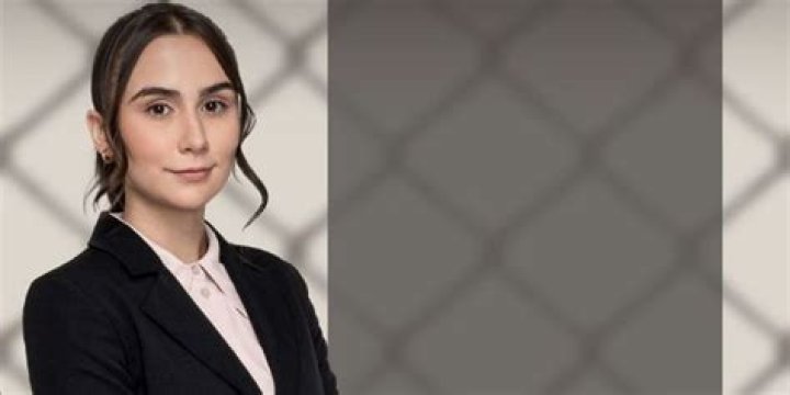 Who is Julia Urbini Dating Now?