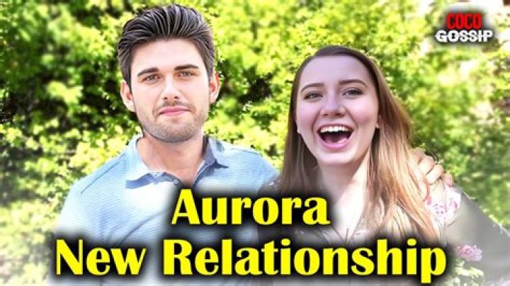 Who is Julianne Aurora Dating Now