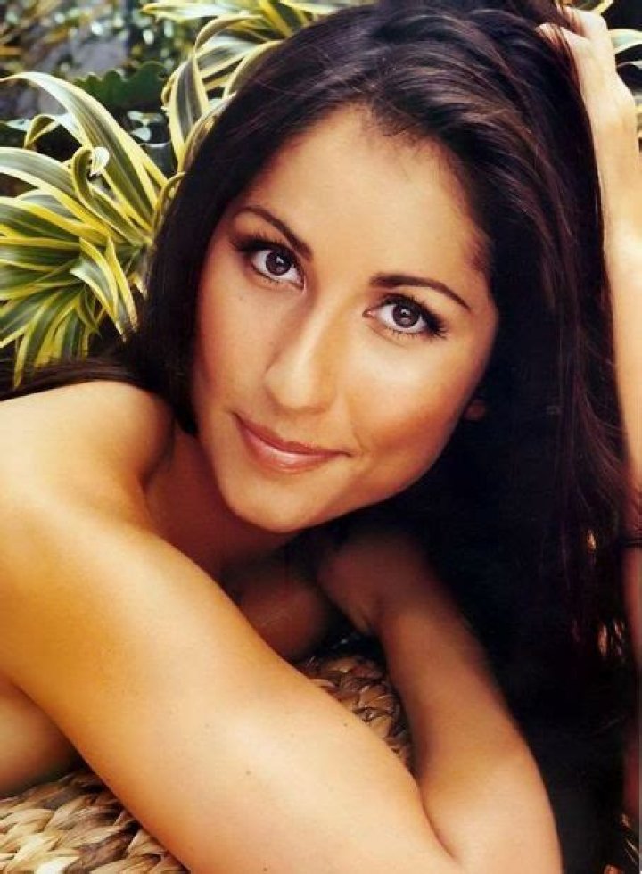 Who is Julie Berry Dating Now?