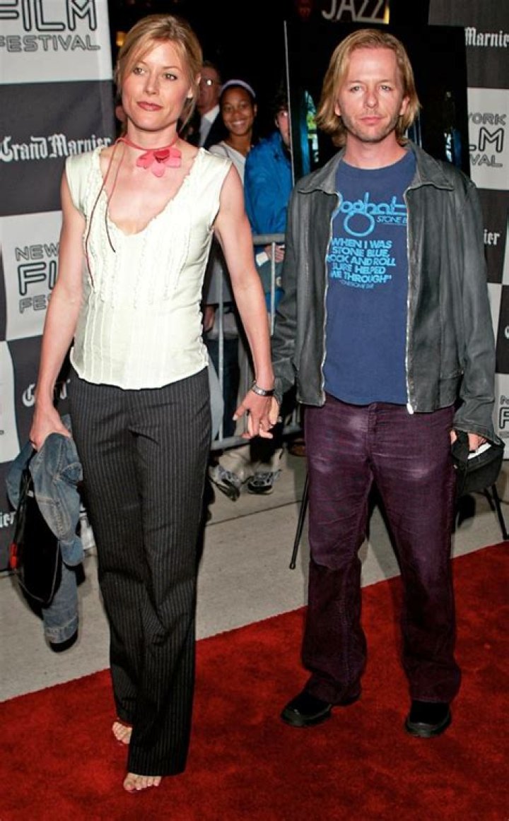 Who is Julie Bowen Dating Now