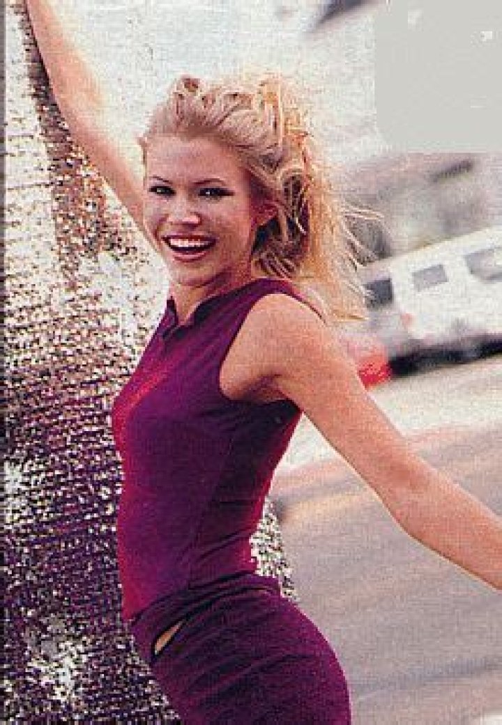 Who is Kam Heskin Dating Now?