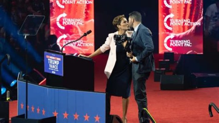 Who is Kari Calhoun Dating Now?