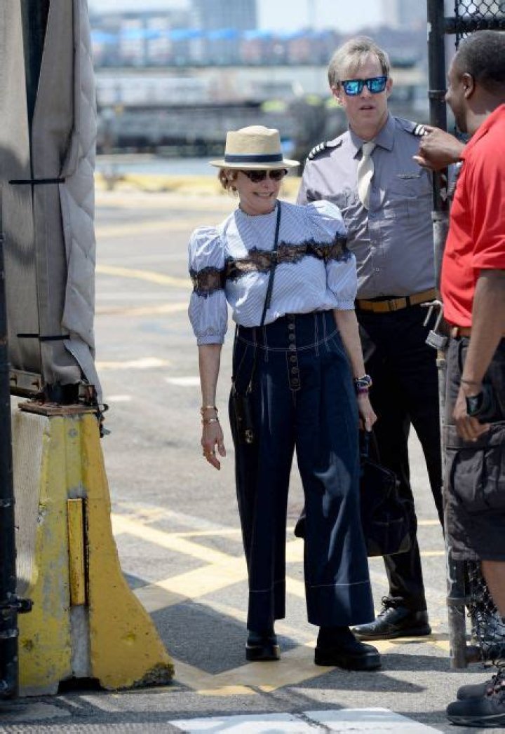 Who is Kate Capshaw Dating Now?