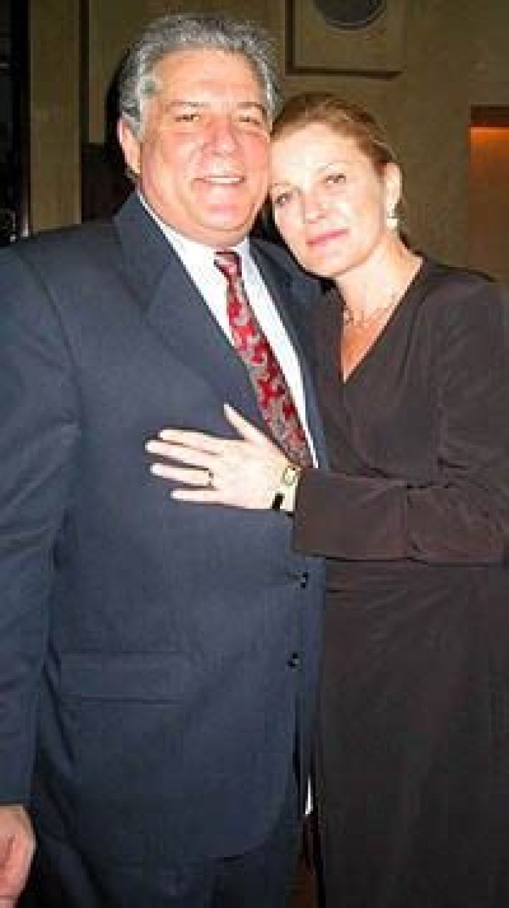 Who is Kate Mulgrew Dating Now