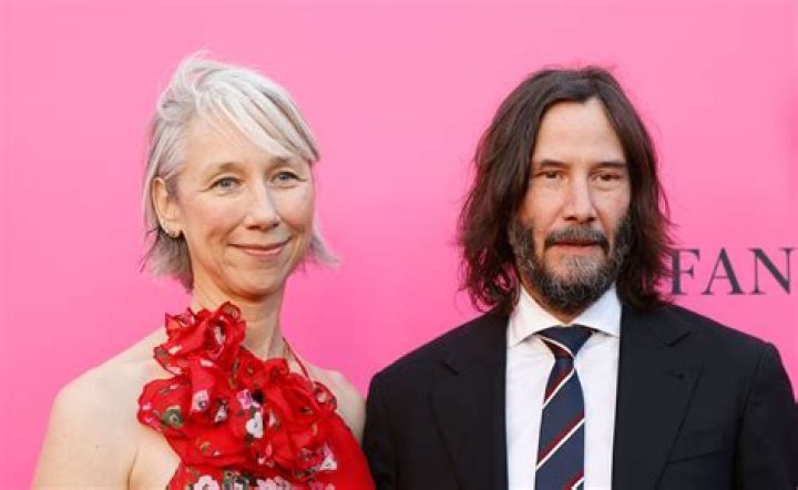 Who is Keanu Reeves Dating Now