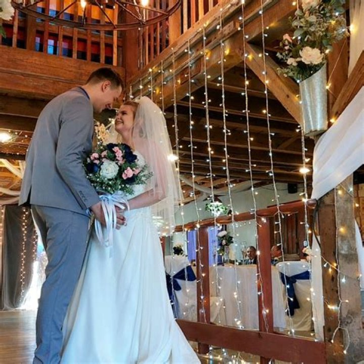 Who is Kelly Vrooman Dating Now?