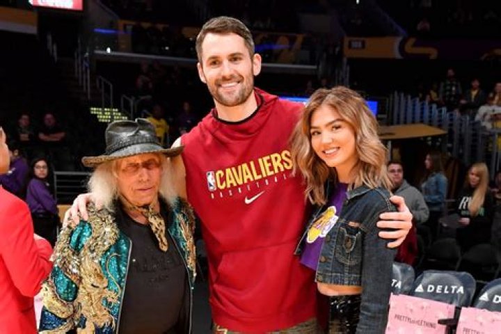Who is Kevin Love Dating Now?