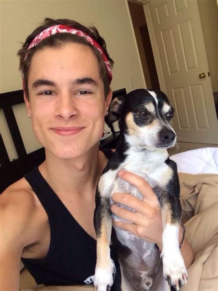 Who is Kian Lawley Dating Now