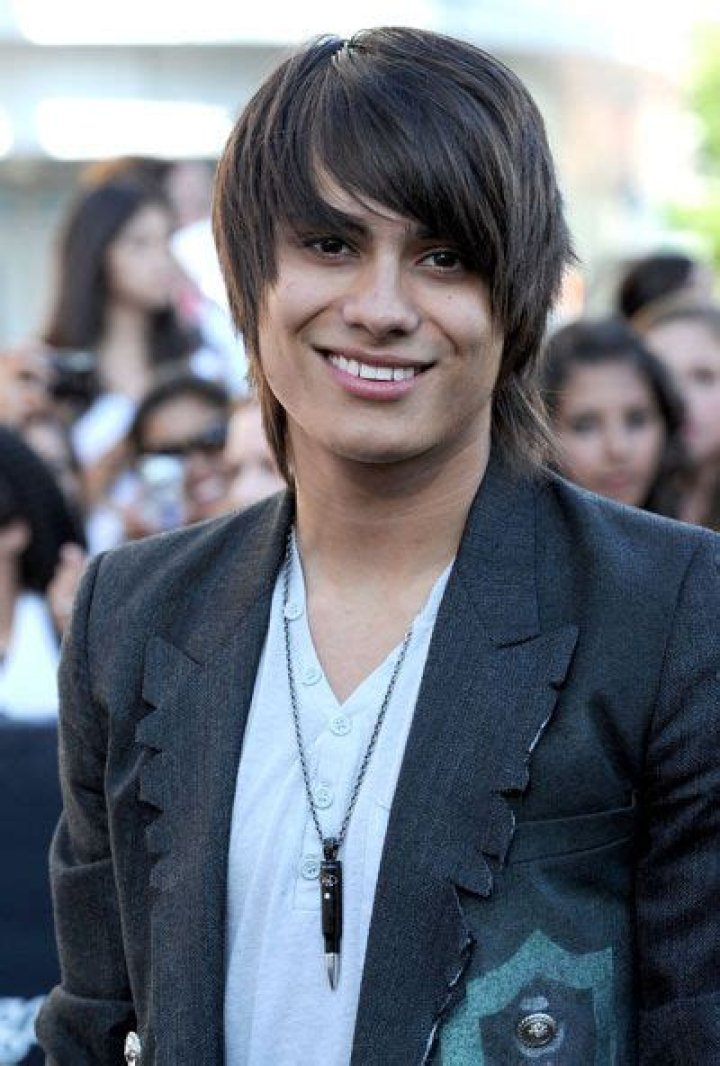 Who is Kiowa Gordon Dating Now