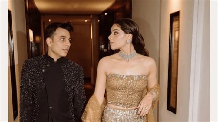 Who is Komal Narang Dating Now