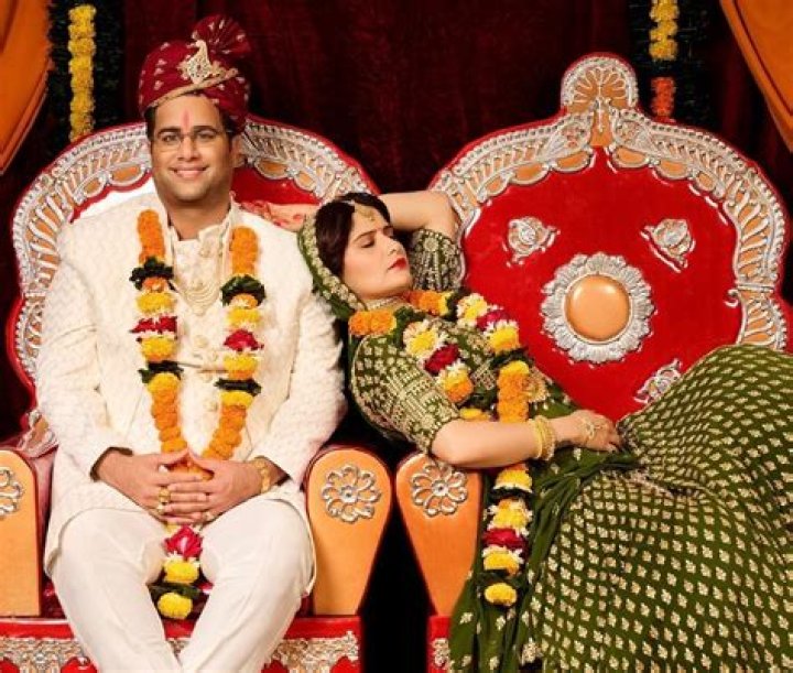 Who is Krushna Abhishek Dating Now?