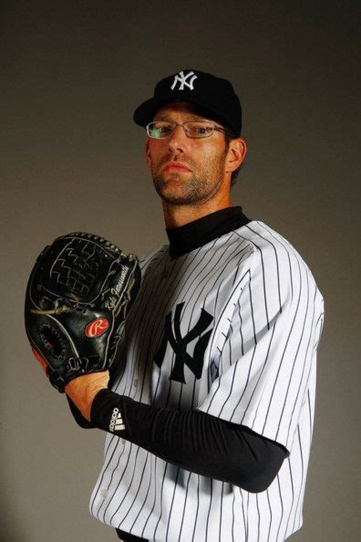 Who is Kyle Farnsworth Dating Now