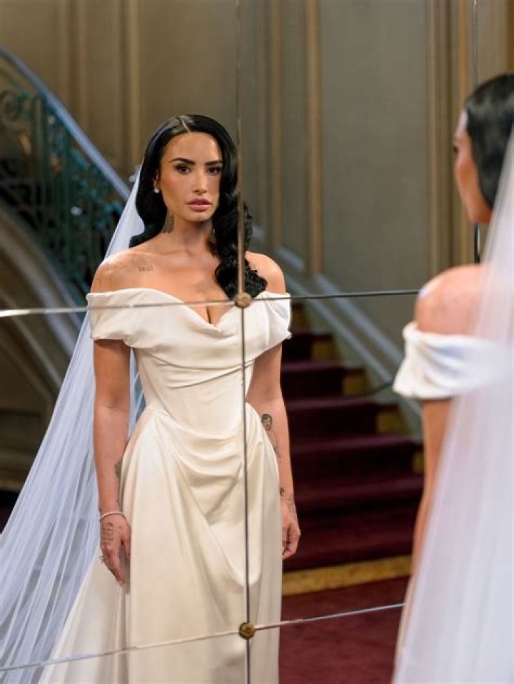 Who is La Demi Dating Now?