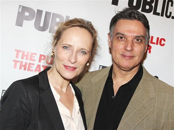 Who is Laila Robins Dating Now