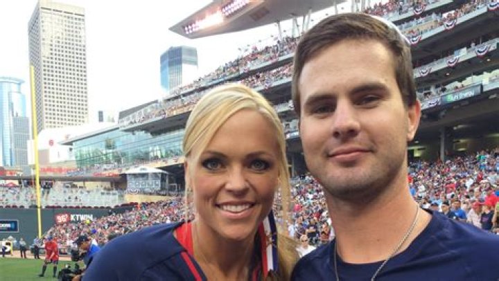 Who is Larry Fitzgerald Dating Now