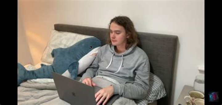 Who is Lazy Masquerade Dating Now