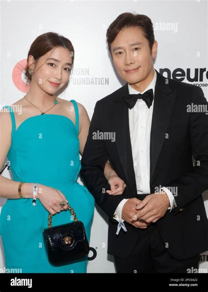 Who is Lee Byung-hun Dating Now?