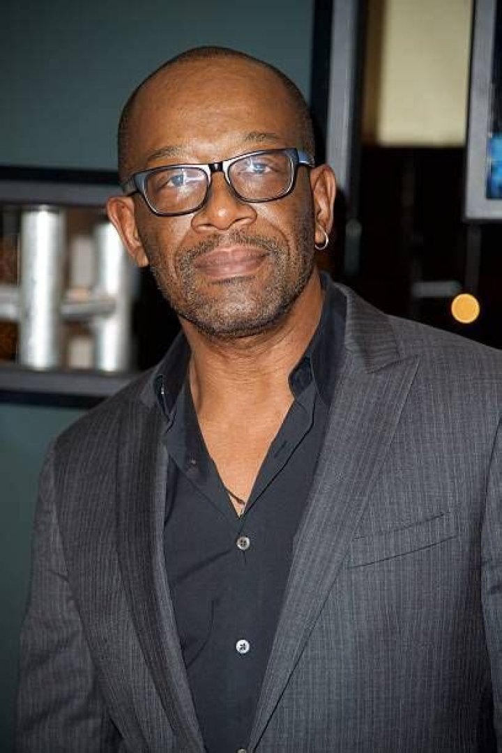 Who is Lennie James Dating Now