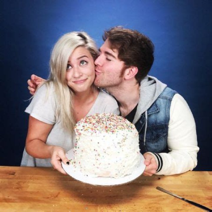 Who is Lily Marston Dating Now