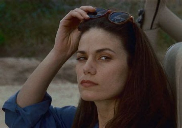 Who is Linda Fiorentino Dating Now