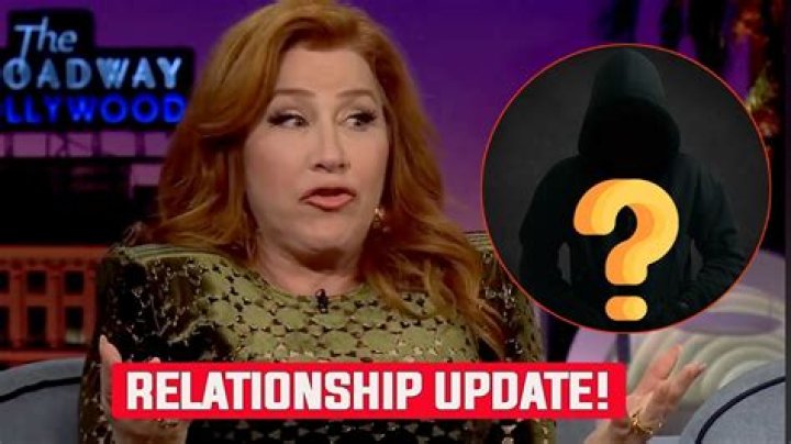 Who is Lisa Ann Walter Dating Now