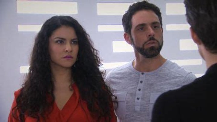 Who is Litzy Dating Now?