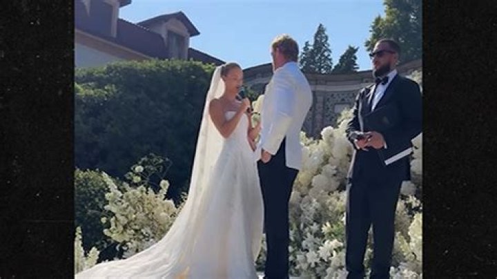 Who is Logan Dooley Dating Now?