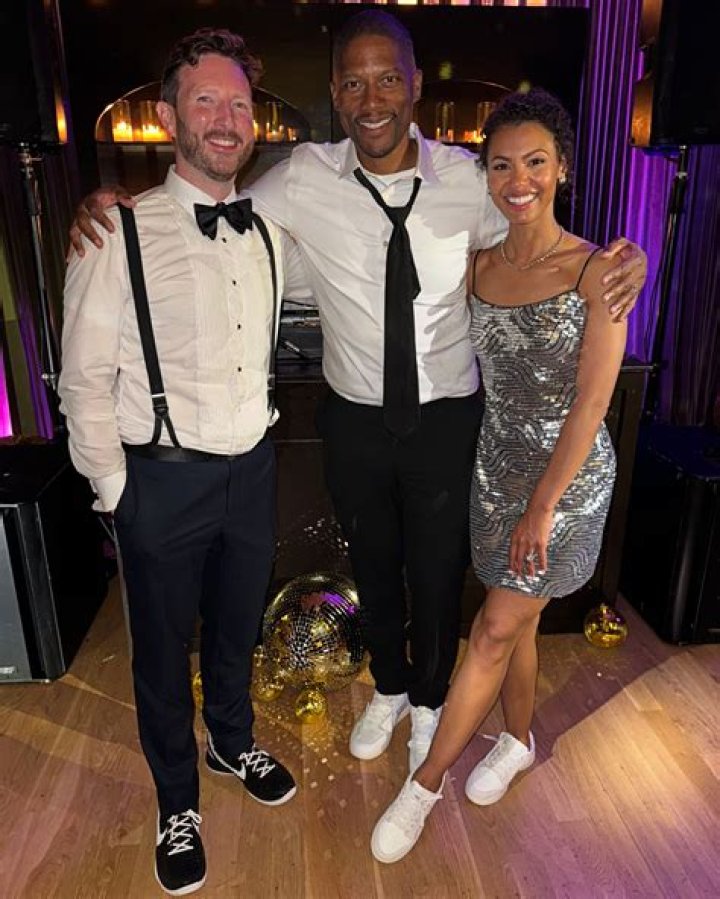 Who is London Andrews Dating Now