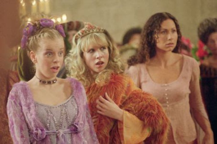 Who is Lucy Punch Dating Now