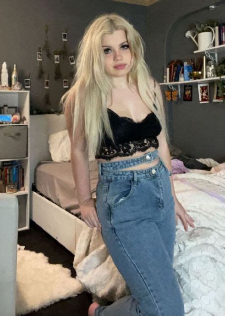 Who is Maddie Lambert Dating Now