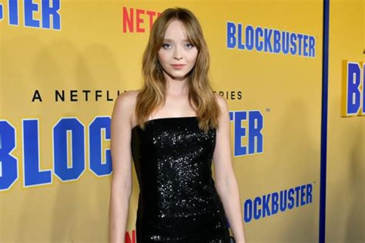 Who is Madeleine Arthur Dating Now