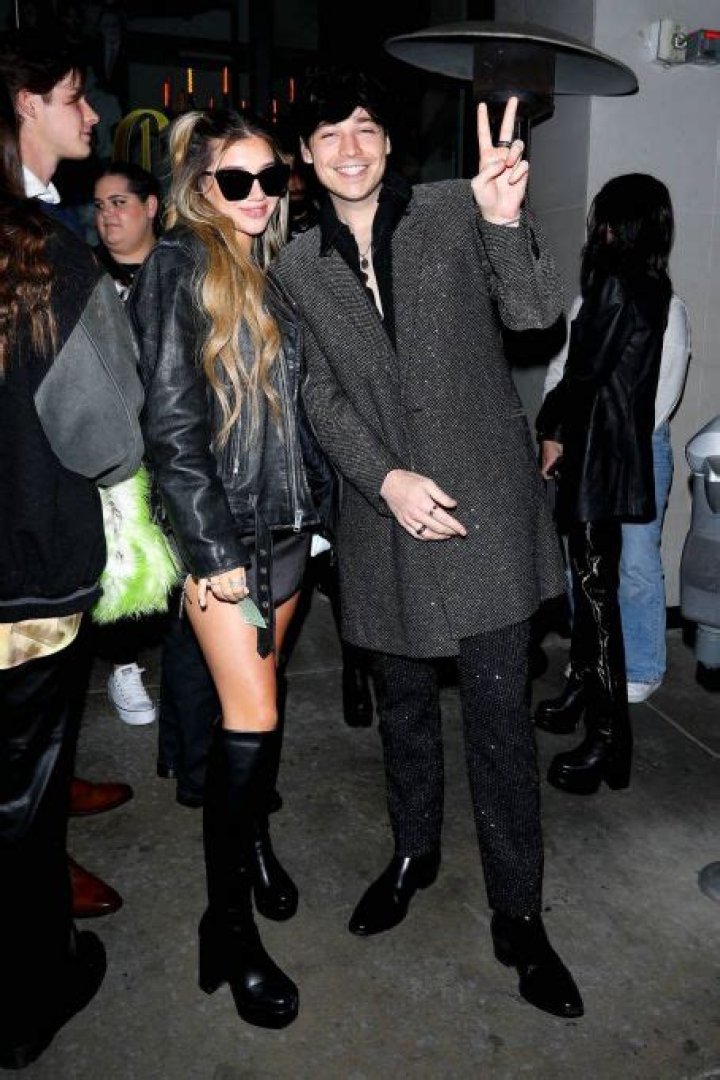 Who is Madison Lewis Dating Now