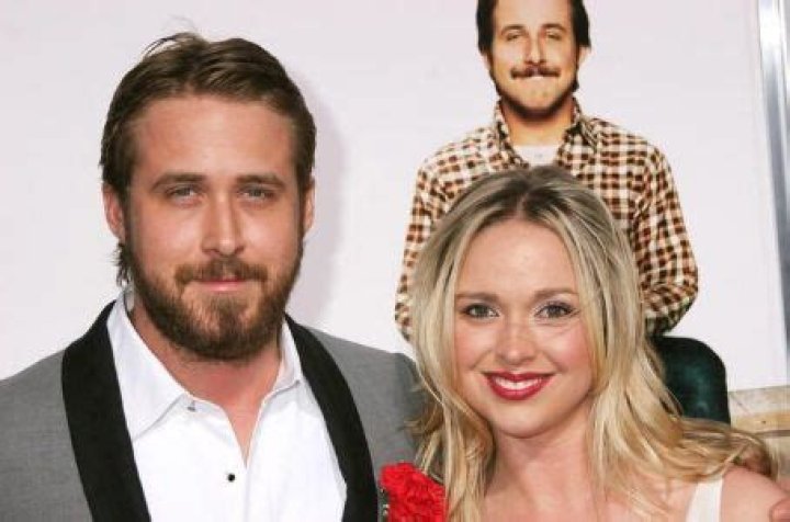Who is Mandi Gosling Dating Now