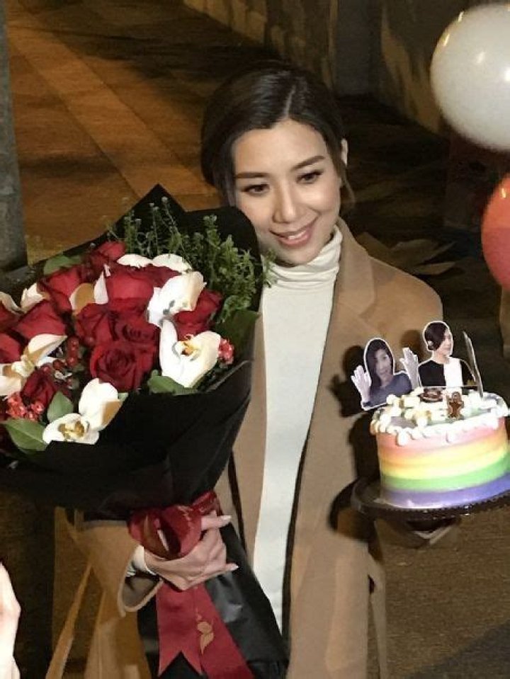 Who is Mandy Wong Dating Now