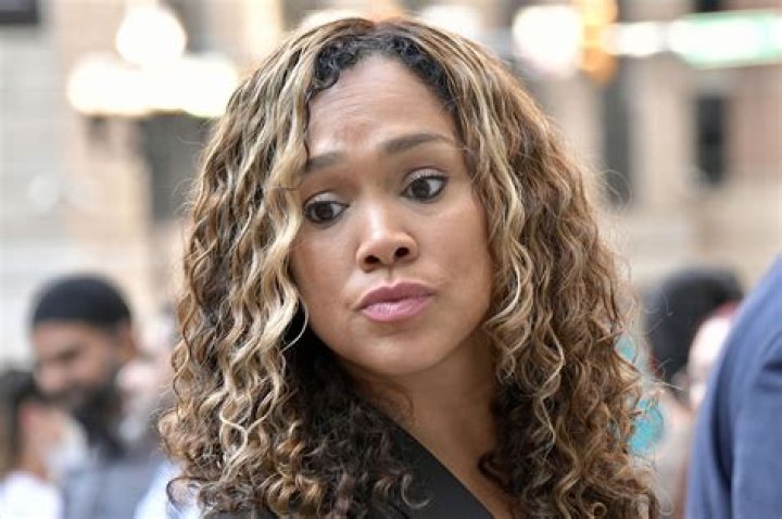 Who is Marilyn Hue Tang Dating Now?