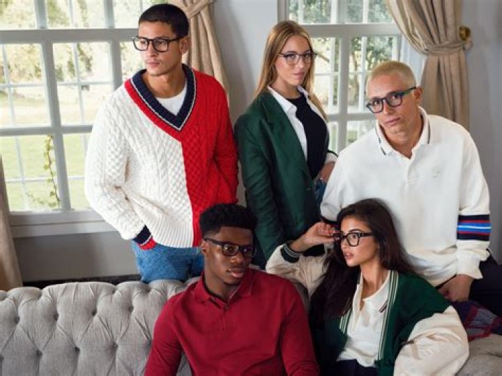 Who is Mason Hyce Barnes Dating Now