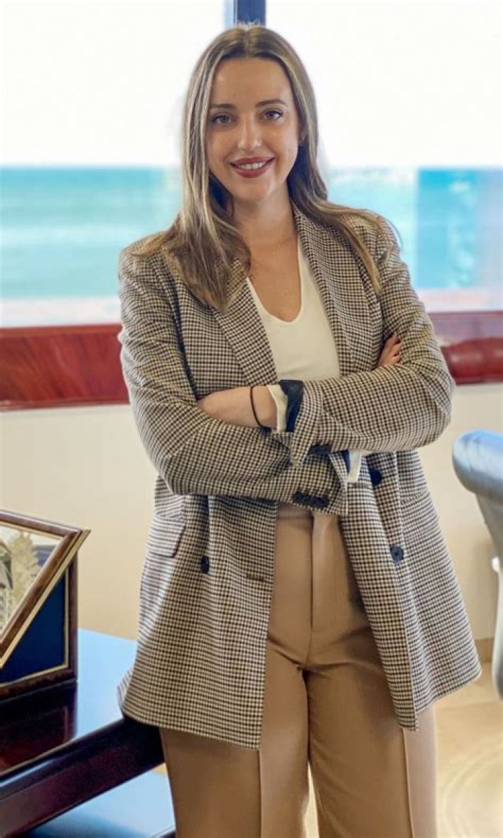 Who is Maxi Iglesias Dating Now