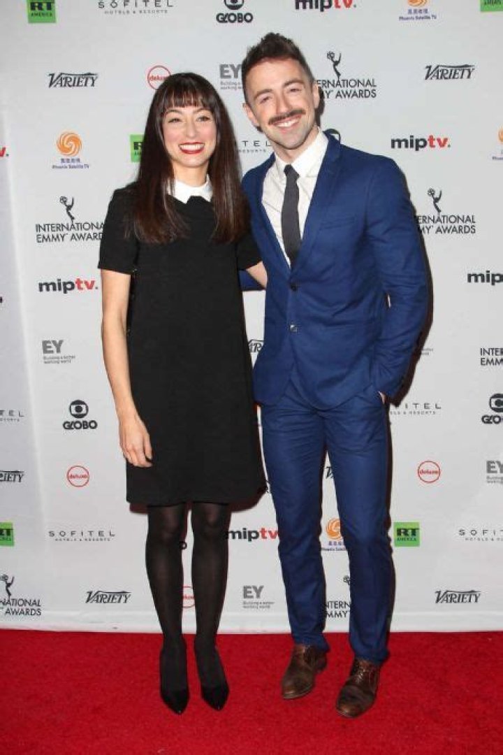 Who is Melissa Villasenor Dating Now