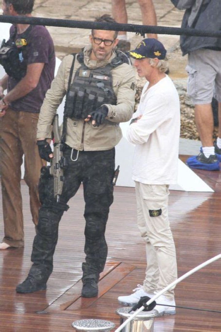 Who is Michael Bay Dating Now